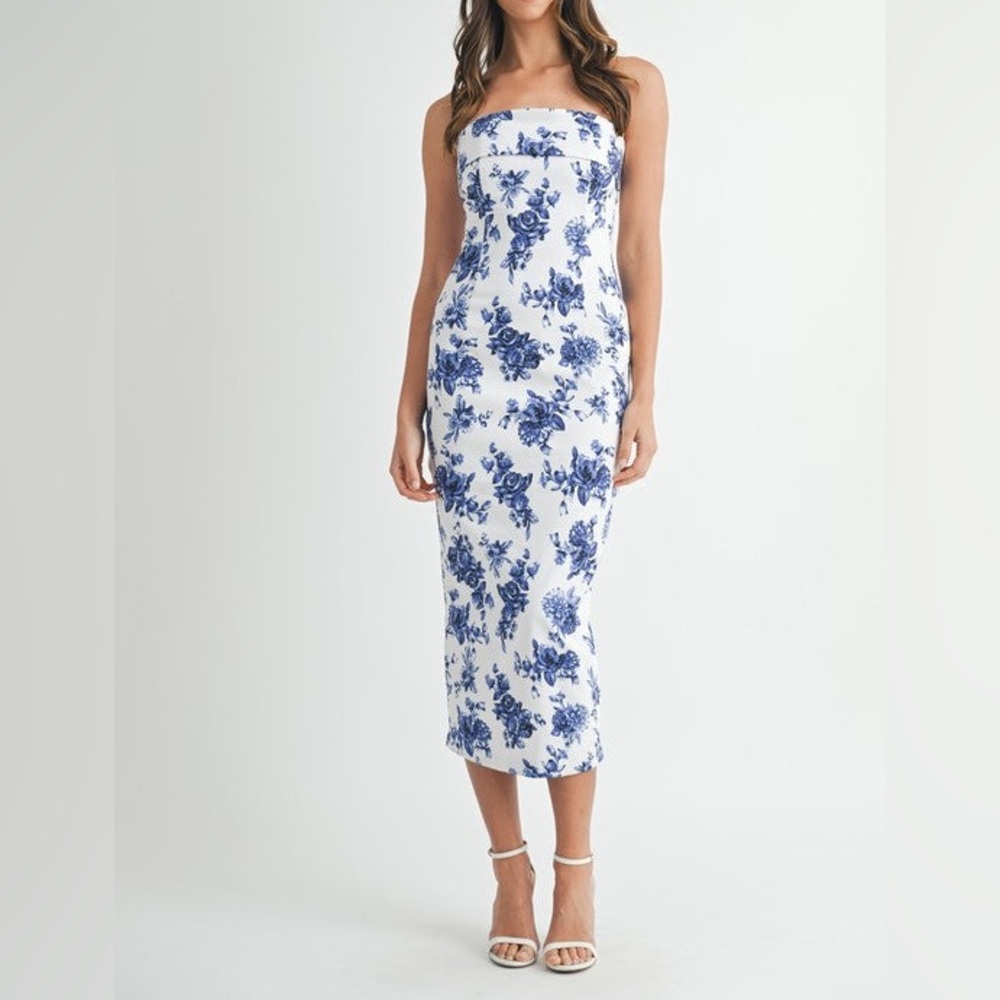These three boutique strapless dress